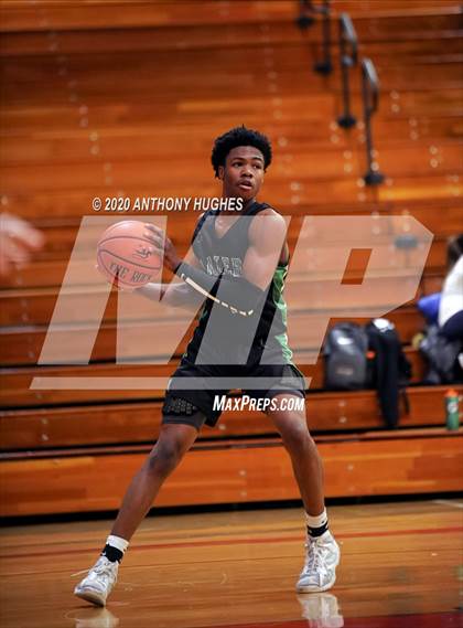 Thumbnail 1 in Farmingdale vs. Chaminade (LUHI Invitational Tournament)  photogallery.