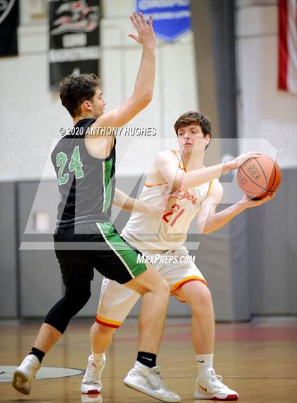 Thumbnail 2 in Farmingdale vs. Chaminade (LUHI Invitational Tournament)  photogallery.