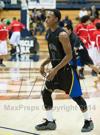 Thumbnail 2 in Jesuit vs. Newark Memorial (MaxPreps MLK Classic) photogallery.