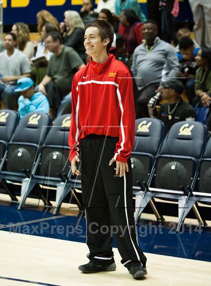 Thumbnail 1 in Jesuit vs. Newark Memorial (MaxPreps MLK Classic) photogallery.
