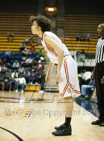 Thumbnail 2 in Jesuit vs. Newark Memorial (MaxPreps MLK Classic) photogallery.