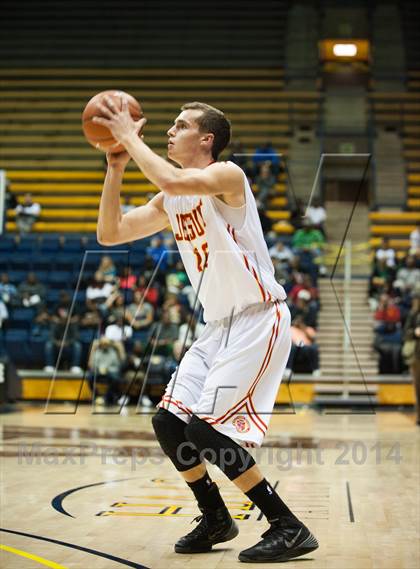 Thumbnail 2 in Jesuit vs. Newark Memorial (MaxPreps MLK Classic) photogallery.