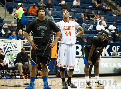 Thumbnail 2 in Jesuit vs. Newark Memorial (MaxPreps MLK Classic) photogallery.