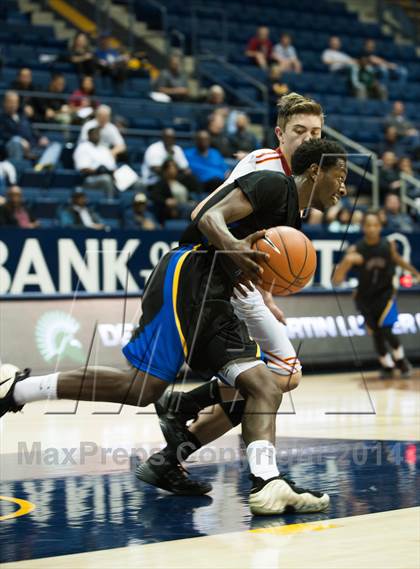 Thumbnail 2 in Jesuit vs. Newark Memorial (MaxPreps MLK Classic) photogallery.