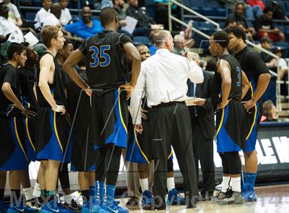Thumbnail 1 in Jesuit vs. Newark Memorial (MaxPreps MLK Classic) photogallery.