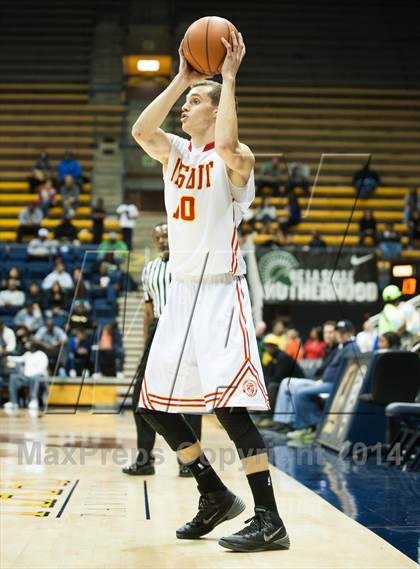 Thumbnail 3 in Jesuit vs. Newark Memorial (MaxPreps MLK Classic) photogallery.