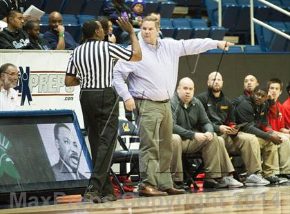 Thumbnail 2 in Jesuit vs. Newark Memorial (MaxPreps MLK Classic) photogallery.
