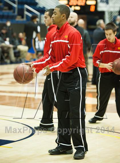 Thumbnail 1 in Jesuit vs. Newark Memorial (MaxPreps MLK Classic) photogallery.