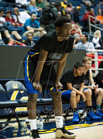 Thumbnail 1 in Jesuit vs. Newark Memorial (MaxPreps MLK Classic) photogallery.