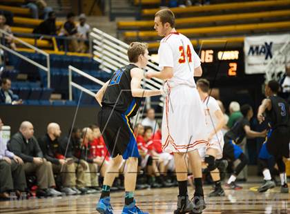 Thumbnail 3 in Jesuit vs. Newark Memorial (MaxPreps MLK Classic) photogallery.
