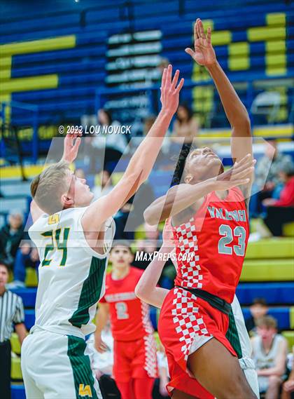 Thumbnail 1 in Valencia vs. Los Alamos (Capital City Tournament) photogallery.