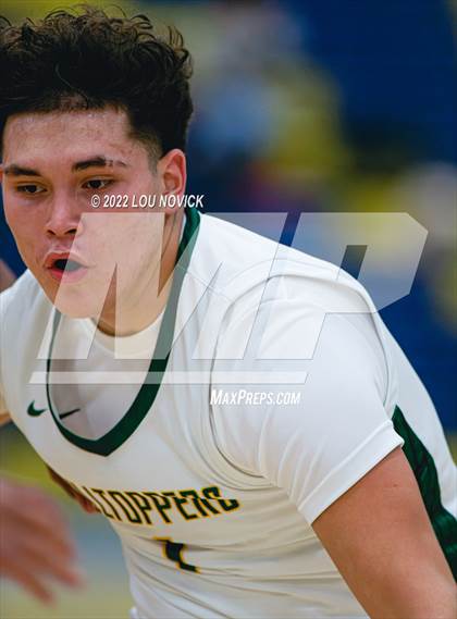 Thumbnail 3 in Valencia vs. Los Alamos (Capital City Tournament) photogallery.