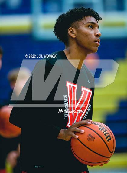 Thumbnail 3 in Valencia vs. Los Alamos (Capital City Tournament) photogallery.