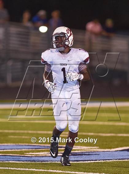 Thumbnail 3 in Cameron Yoe @ China Spring photogallery.