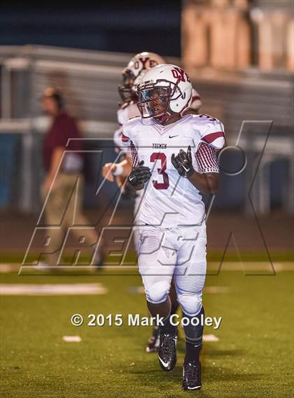 Thumbnail 2 in Cameron Yoe @ China Spring photogallery.