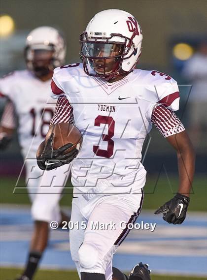 Thumbnail 3 in Cameron Yoe @ China Spring photogallery.