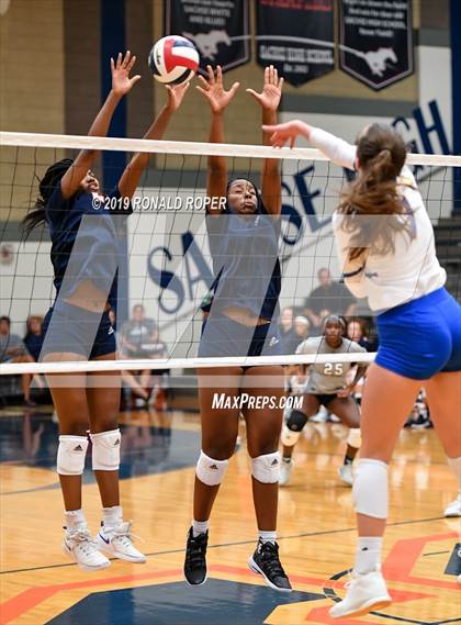 Thumbnail 1 in Frisco @ Sachse (Garland ISD Tournament) photogallery.