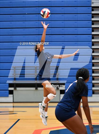 Thumbnail 3 in Frisco @ Sachse (Garland ISD Tournament) photogallery.