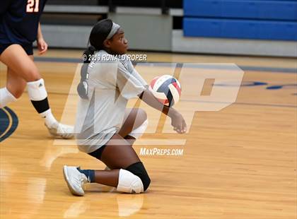 Thumbnail 1 in Frisco @ Sachse (Garland ISD Tournament) photogallery.