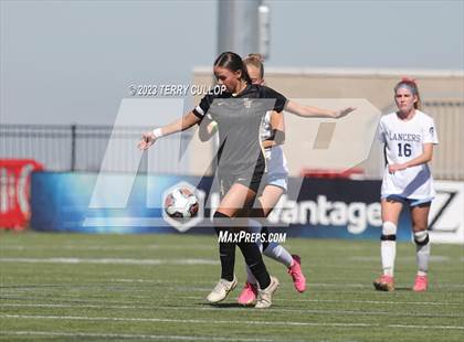 Thumbnail 3 in Lone Peak vs. Layton (UHSAA 6A Semifinal) photogallery.