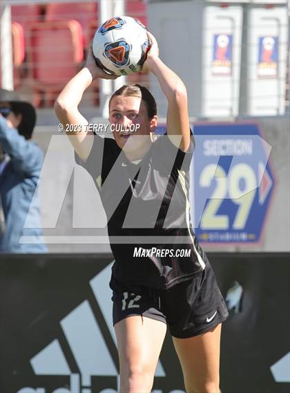 Thumbnail 3 in Lone Peak vs. Layton (UHSAA 6A Semifinal) photogallery.