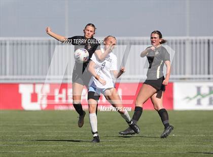 Thumbnail 2 in Lone Peak vs. Layton (UHSAA 6A Semifinal) photogallery.
