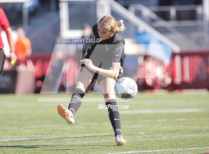 Thumbnail 1 in Lone Peak vs. Layton (UHSAA 6A Semifinal) photogallery.