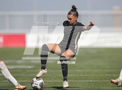Thumbnail 2 in Lone Peak vs. Layton (UHSAA 6A Semifinal) photogallery.