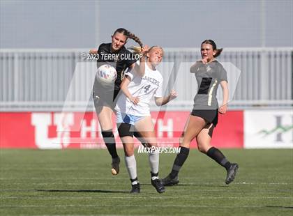 Thumbnail 3 in Lone Peak vs. Layton (UHSAA 6A Semifinal) photogallery.