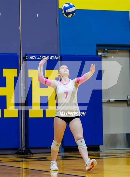 Thumbnail 1 in Redmond @ Hazen photogallery.