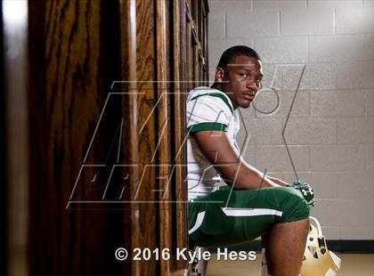 Thumbnail 3 in Grayson (2016 Preseason Top 25 Early Contenders Photo Shoot)  photogallery.