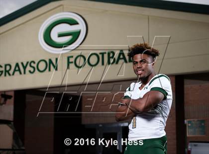 Thumbnail 2 in Grayson (2016 Preseason Top 25 Early Contenders Photo Shoot)  photogallery.