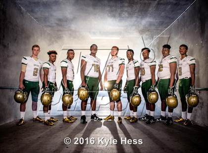 Thumbnail 3 in Grayson (2016 Preseason Top 25 Early Contenders Photo Shoot)  photogallery.