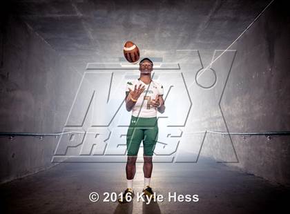 Thumbnail 1 in Grayson (2016 Preseason Top 25 Early Contenders Photo Shoot)  photogallery.