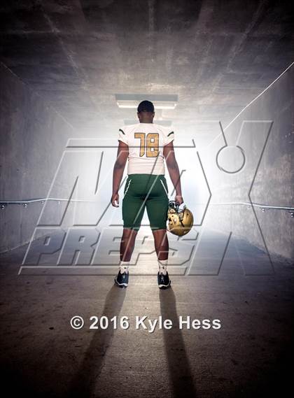 Thumbnail 3 in Grayson (2016 Preseason Top 25 Early Contenders Photo Shoot)  photogallery.