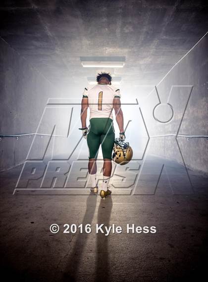 Thumbnail 1 in Grayson (2016 Preseason Top 25 Early Contenders Photo Shoot)  photogallery.