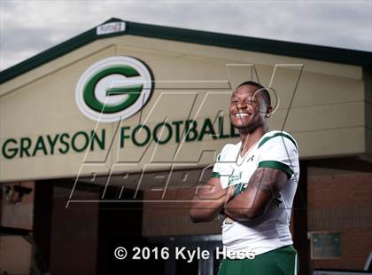 Thumbnail 3 in Grayson (2016 Preseason Top 25 Early Contenders Photo Shoot)  photogallery.