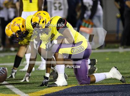 Thumbnail 3 in Lynwood vs. Warren photogallery.