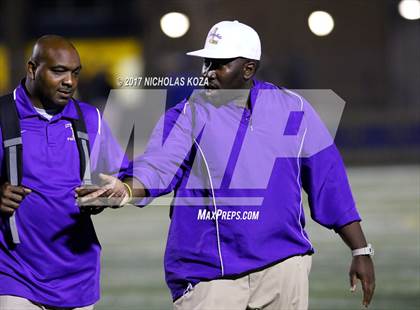Thumbnail 2 in Lynwood vs. Warren photogallery.