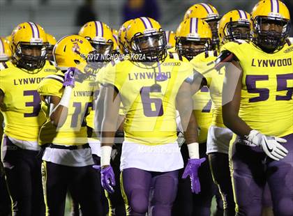 Thumbnail 2 in Lynwood vs. Warren photogallery.