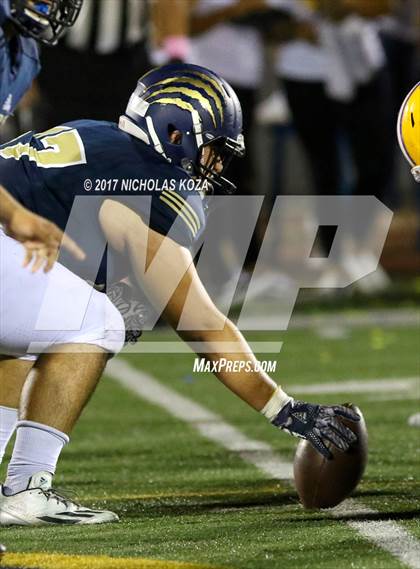 Thumbnail 2 in Lynwood vs. Warren photogallery.
