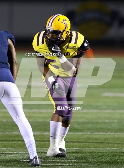 Thumbnail 1 in Lynwood vs. Warren photogallery.