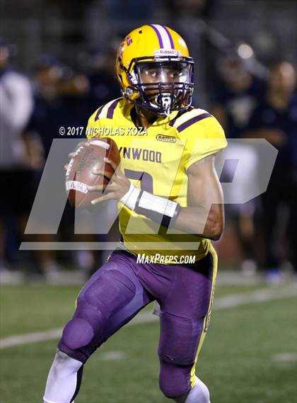 Thumbnail 3 in Lynwood vs. Warren photogallery.