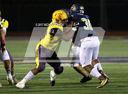 Thumbnail 2 in Lynwood vs. Warren photogallery.