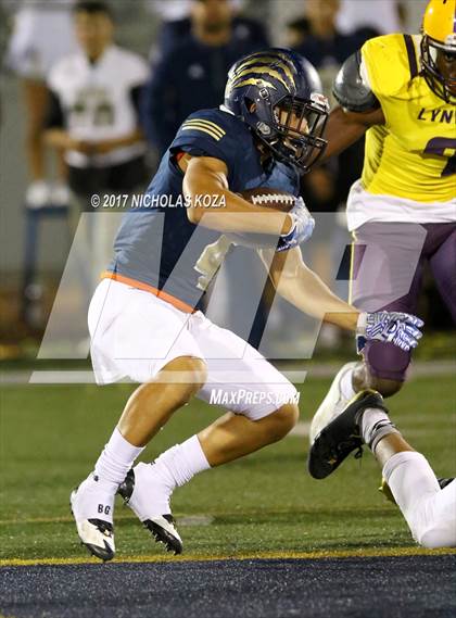 Thumbnail 3 in Lynwood vs. Warren photogallery.