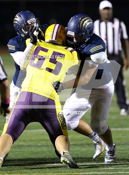 Thumbnail 2 in Lynwood vs. Warren photogallery.