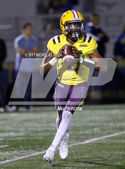 Thumbnail 2 in Lynwood vs. Warren photogallery.
