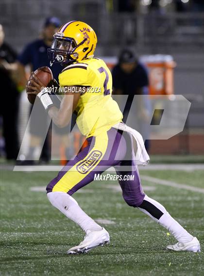 Thumbnail 1 in Lynwood vs. Warren photogallery.