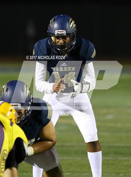 Thumbnail 2 in Lynwood vs. Warren photogallery.