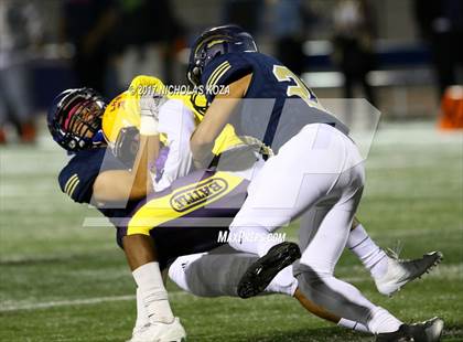 Thumbnail 3 in Lynwood vs. Warren photogallery.
